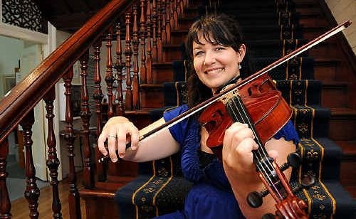 Tara Houghton has received an Australian Youth Orchestra 2010 Scholarship. Tara Houghton has received an Australian Youth Orchestra 2010 Scholarship.